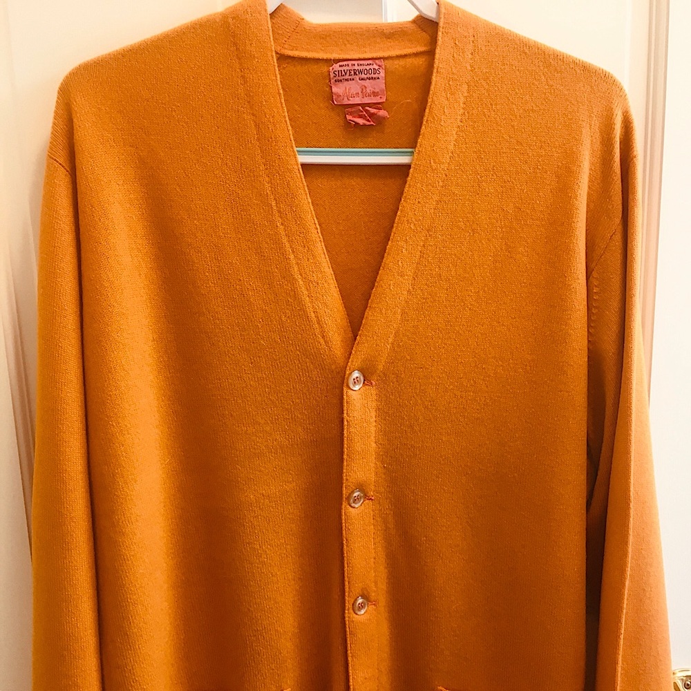 Stunning Alan Paine  100% Cashmere Cardigan